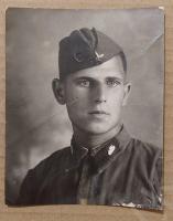 звезда 1931 с эмалью на пилотке.jpg