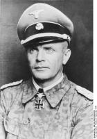 Bundesarchiv_Bild_183-2005-0404-500,_Heinz_Harmel.jpg