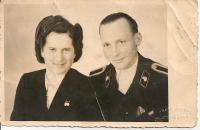 panzerman and wife May 13, 1944 f0001.jpg