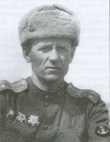 Командир огневого взвода артдивизиона 76-мм орудий 83-й ОБРМП лейтенант А.Н.Кириллов.jpg