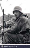 wehrmacht-soldier-on-the-eastern-front-1944-G1F7C8.jpg