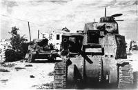Подбитые американские танки М 3 на улицах Керчи Июнь 1944 г.jpg