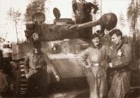 танк тигр, panzerkampfwagen VI, Pz.Kpfw. VI Tiger (35).jpg