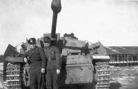 StuG_40_Ausf_F_with__spaced_armour_plates.jpg