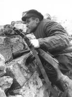 ППШ. Командир советского партизанского отряда, Крым, 1944 (В. Темин).jpg